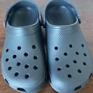 Black Crocs Classic Clogs
